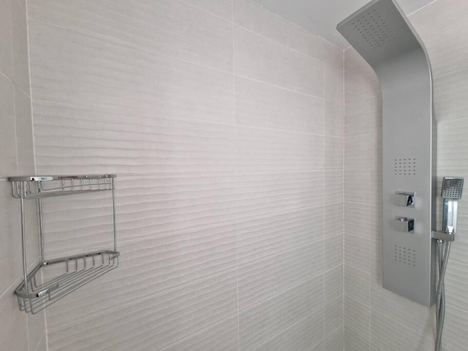 Moderno Apartamento Sevilla Zona Nervion. Wifi/Ac Exterior foto